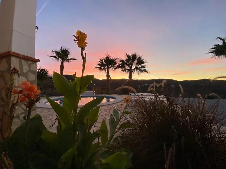 2 Bed 2 Bath Villa Near Sedella Heatable Saltwater Pool